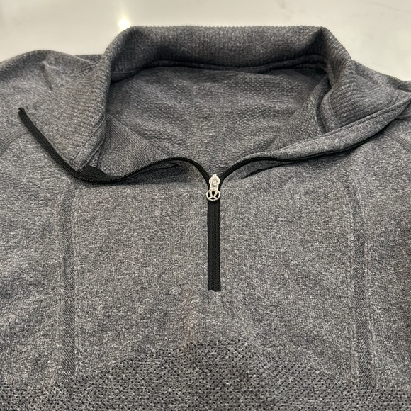 Lululemon quarter zip jacket - Picture 2 of 5